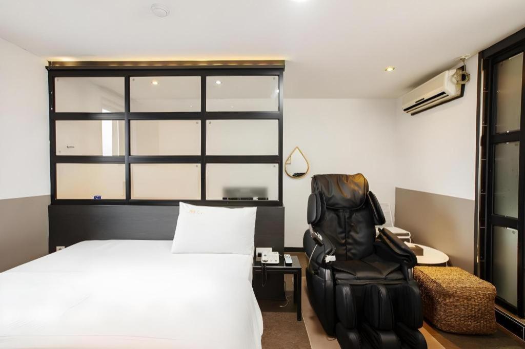 Chilgok M7 Business Hotel מראה חיצוני תמונה