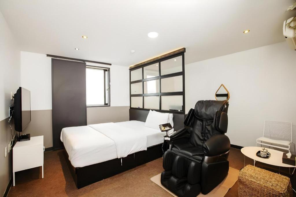 Chilgok M7 Business Hotel מראה חיצוני תמונה
