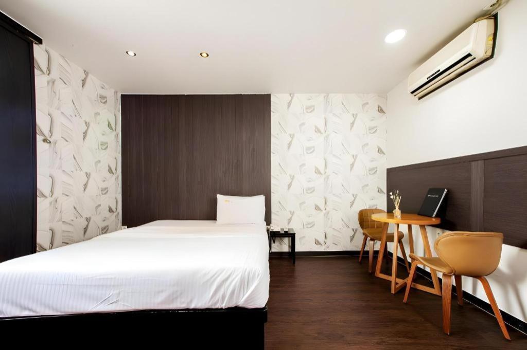 Chilgok M7 Business Hotel מראה חיצוני תמונה