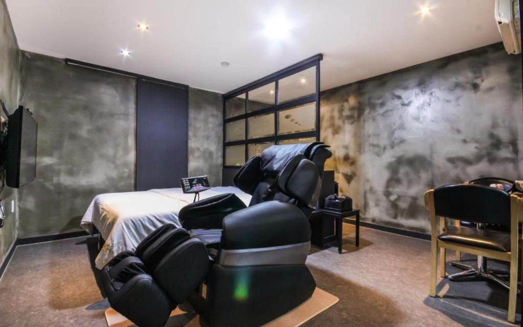 Chilgok M7 Business Hotel מראה חיצוני תמונה