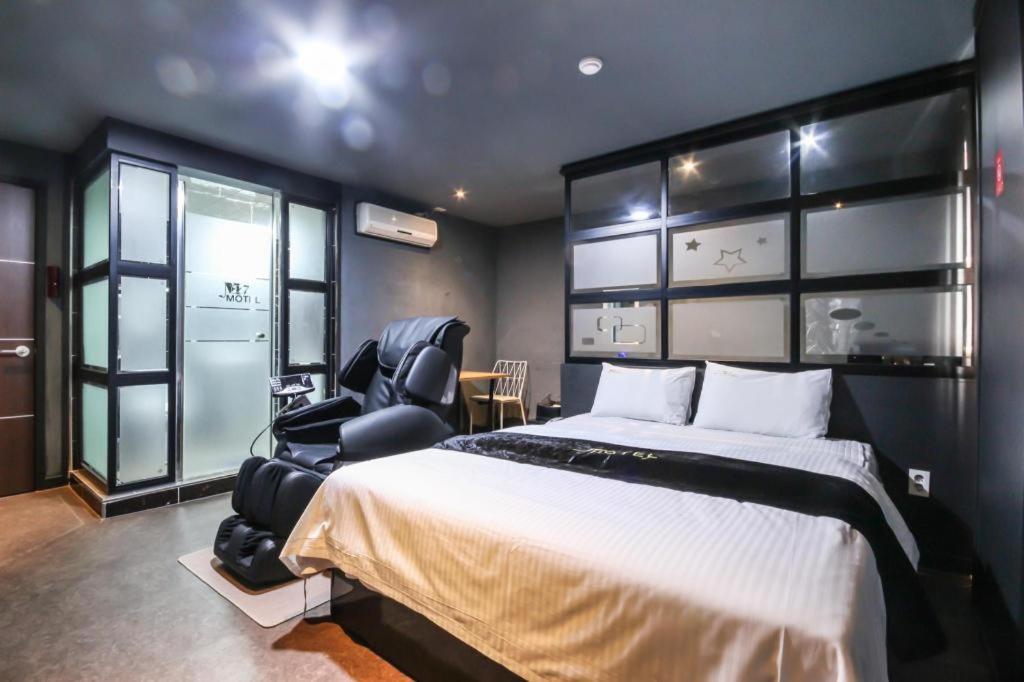 Chilgok M7 Business Hotel מראה חיצוני תמונה