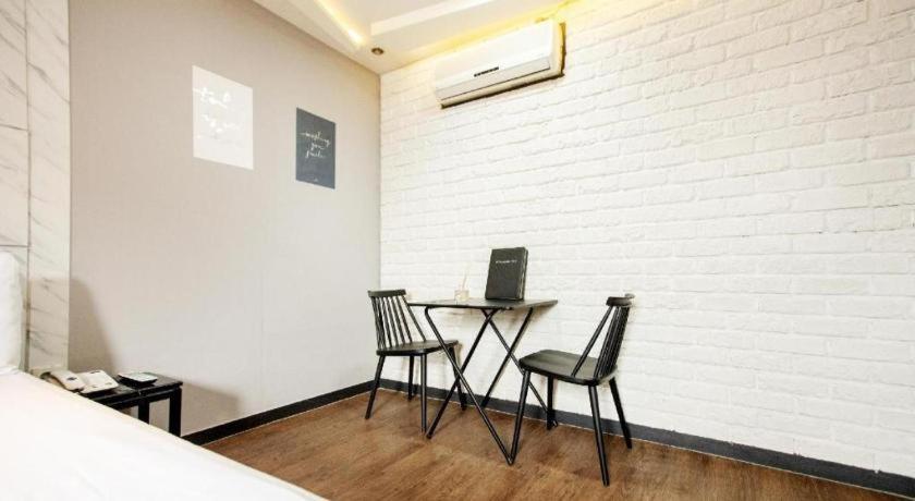 Chilgok M7 Business Hotel מראה חיצוני תמונה